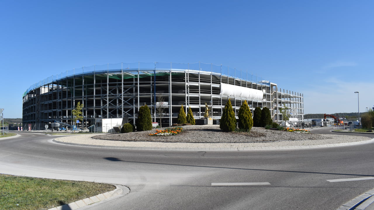 Großbaustelle der Schüller Möbelwerk KG in Herrieden